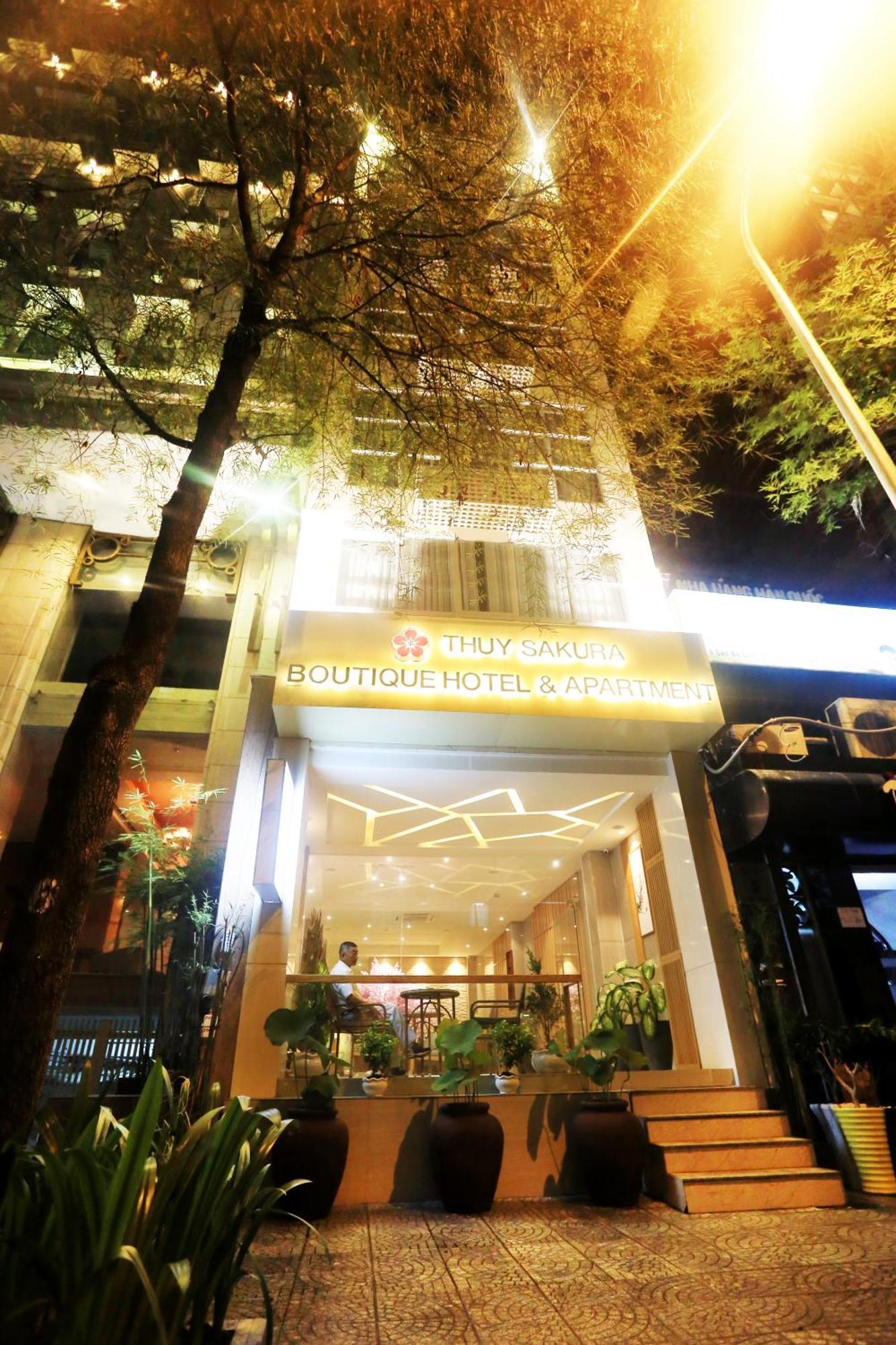 Thuy Sakura Hotel & Serviced Apartment Thành Pho Ho Chí Minh Esterno foto