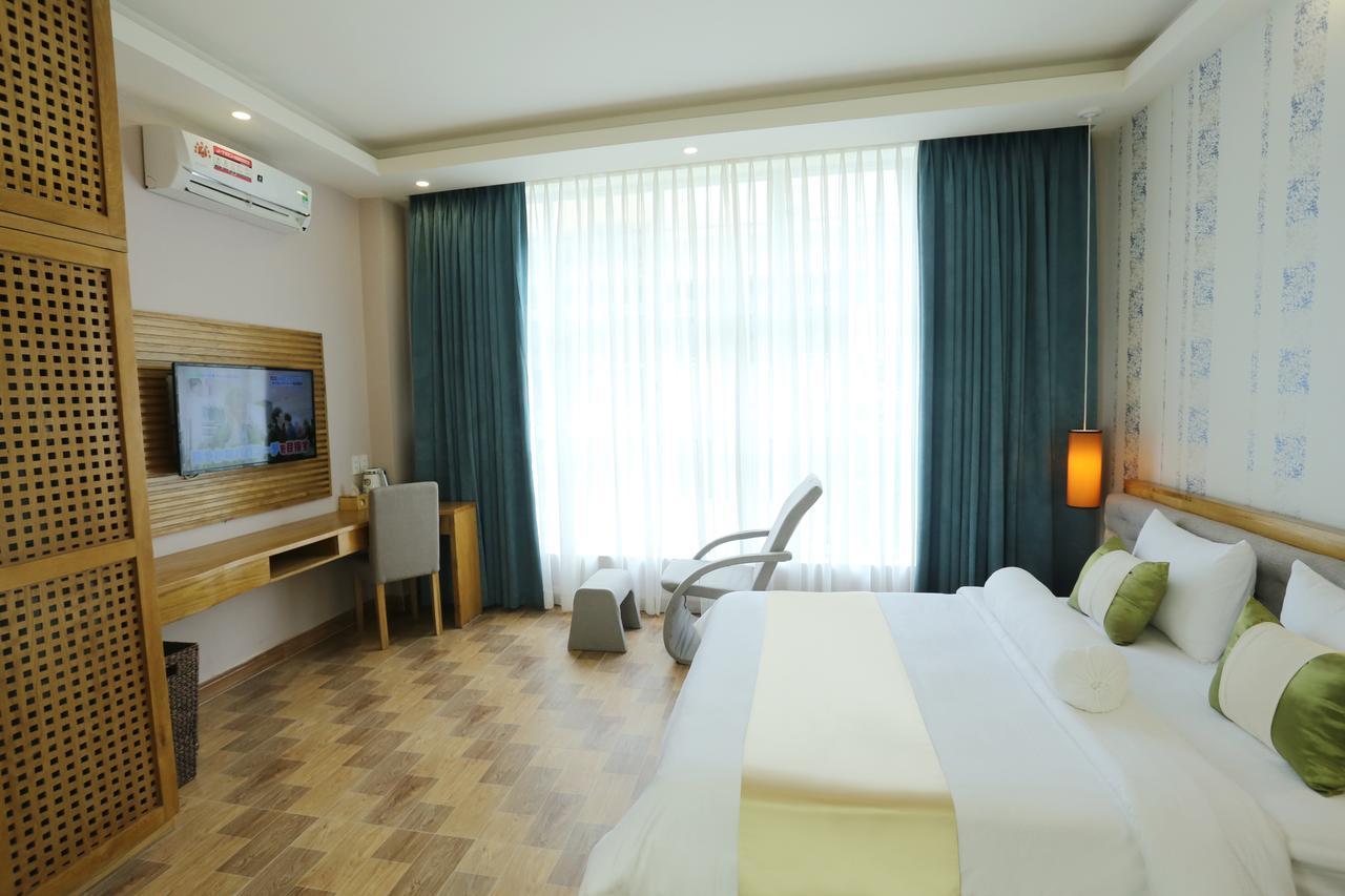 Thuy Sakura Hotel & Serviced Apartment Thành Pho Ho Chí Minh Esterno foto