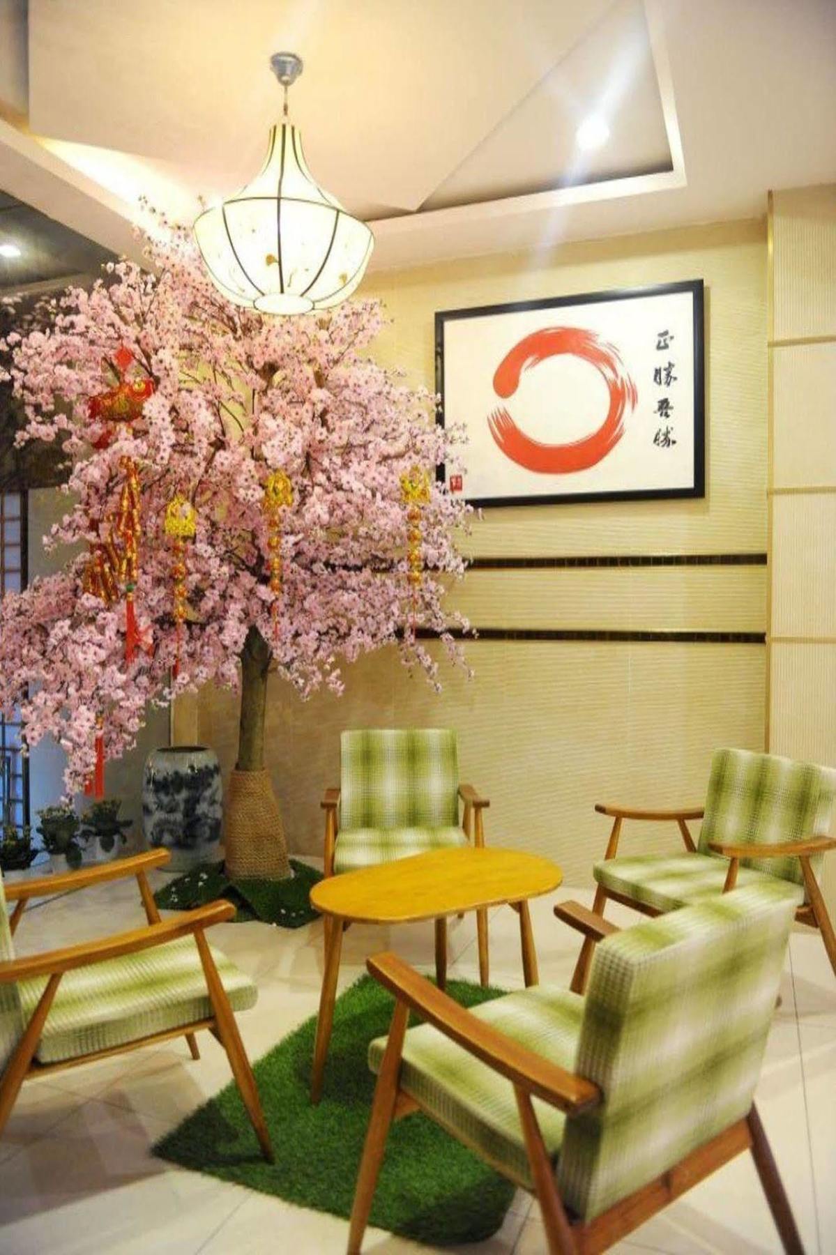 Thuy Sakura Hotel & Serviced Apartment Thành Pho Ho Chí Minh Esterno foto