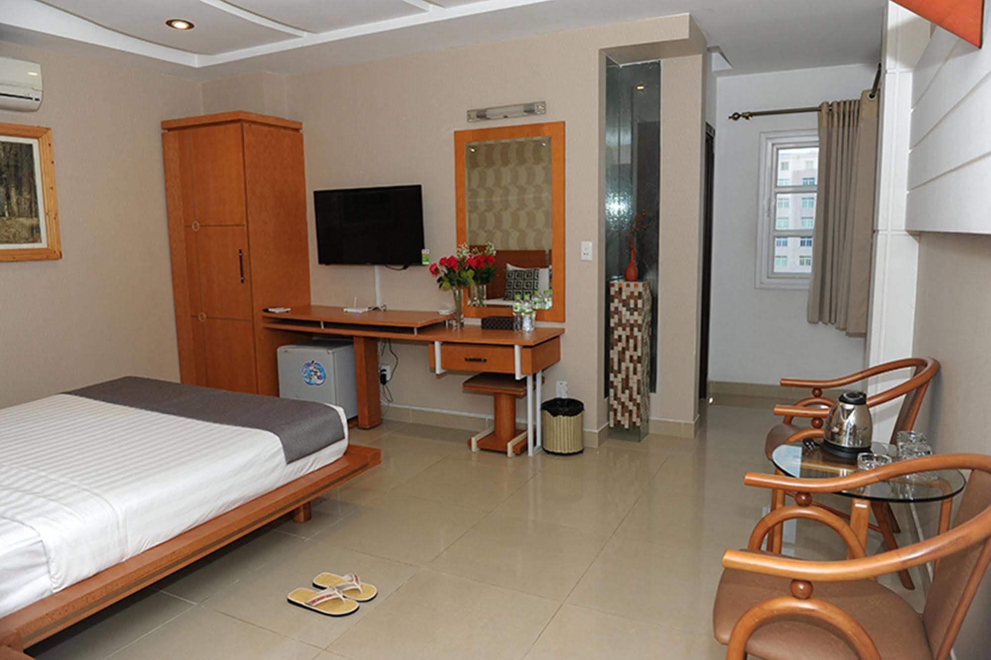 Thuy Sakura Hotel & Serviced Apartment Thành Pho Ho Chí Minh Esterno foto
